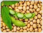 How does soy consumption affect the risk of type 2 diabetes and cardiovascular diseases?