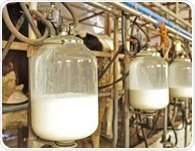 Researchers warn of bird flu survival in raw milk