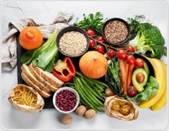 How fiber intake shapes your gut microbes’ digestion strategy