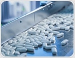 Real-time Raman monitoring for pharmaceutical hot melt extrusion