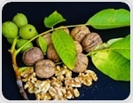 How walnuts combat inflammation and oxidative stress in the body