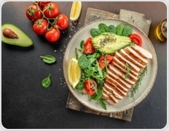 Cutting carbs, not fat, may better control appetite in women