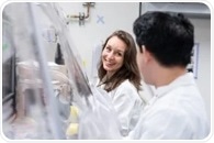 Reprogrammed Bacteroides Track Gut Disruption Non-Invasively