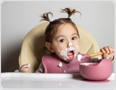 Pediatric experts say plain yogurt is safe from 6 months and belongs in a baby’s diet