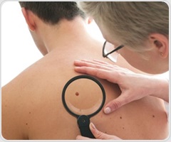 Study reveals how melanoma weakens skin cell immune defenses