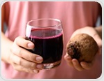 Beetroot juice may make swimming feel easier without making swimmers faster